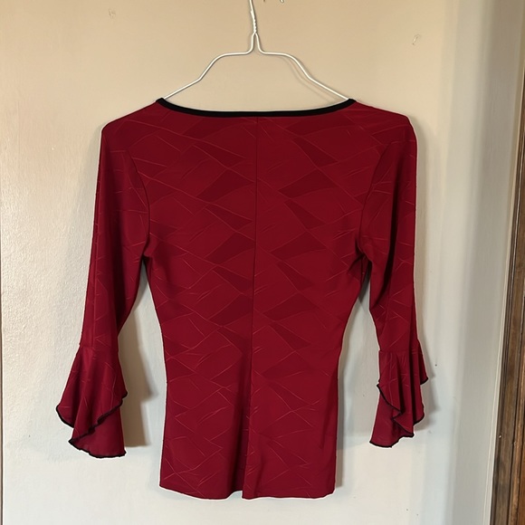 A-list by wrapper Maroon light weight dress top. Size Medium - Picture 4 of 5